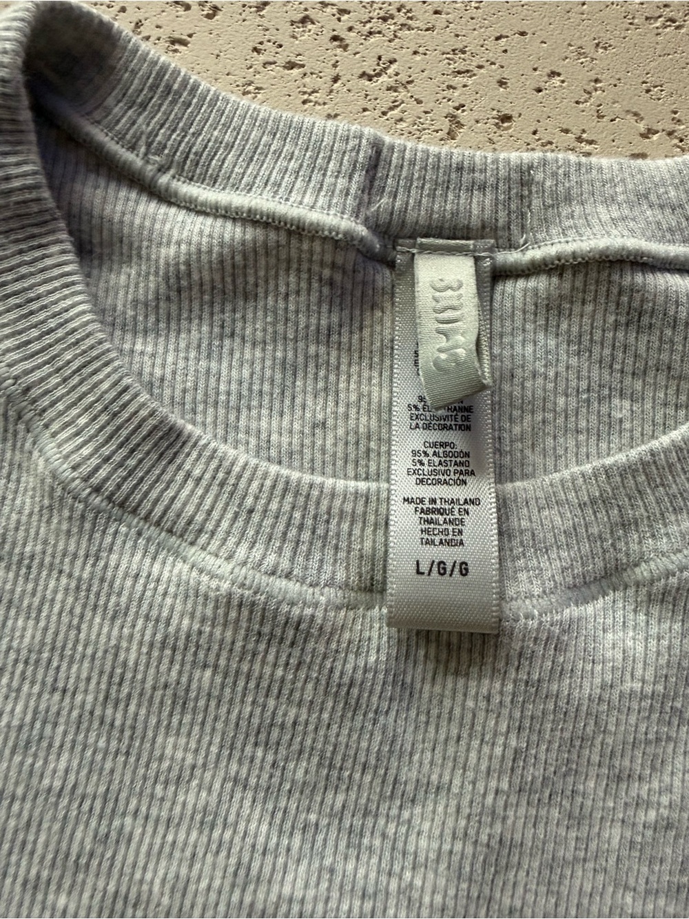 Skims Ribbed Tee - Picture 2 of 8
